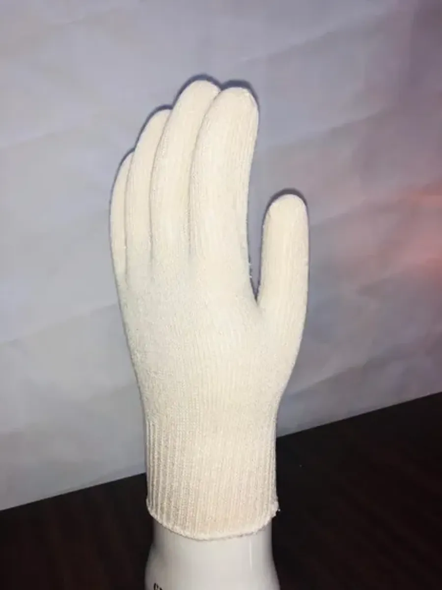 IS-6102 Seamless Gloves Without Dots